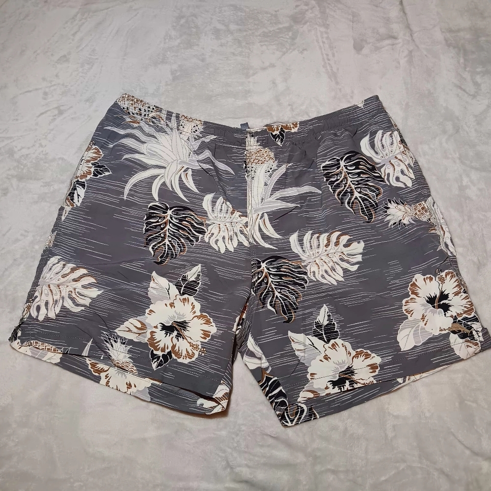 tommy bahama Men's swim trunks XL Floral